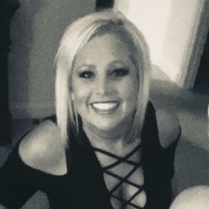 Meet your Posher, Nikole